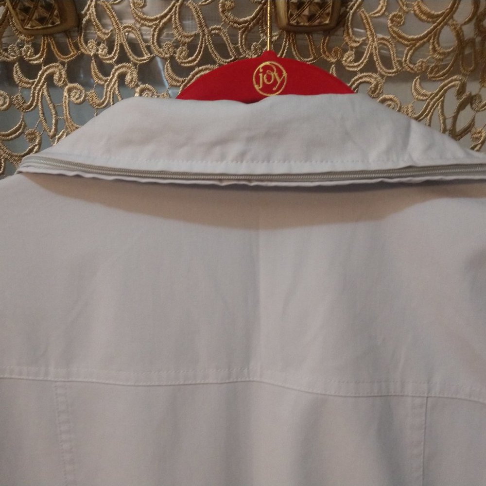 Coat - Picture 9 of 12